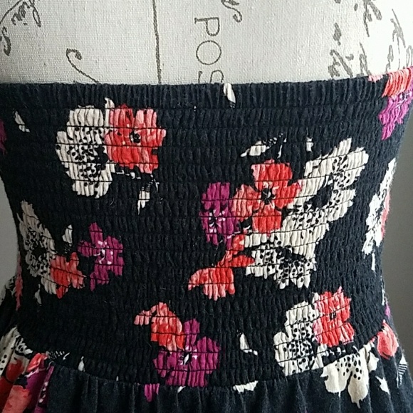 Dress - Picture 4 of 6